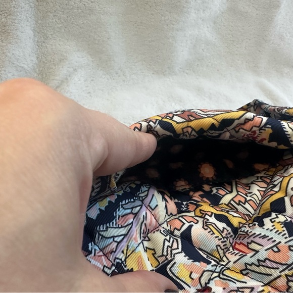 Vera Bradley multi strap shoulder bag - Picture 5 of 6